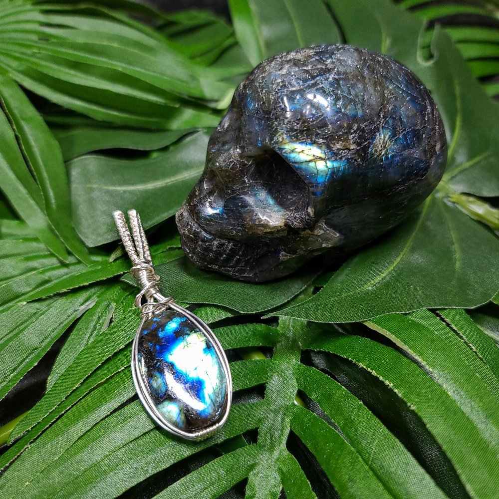 Sterling Silver Labradorite Pendant by Ulara Moon